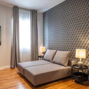 Dom wakacyjny Sweet Life - Luxury Apartment-suite-rooms, Bari
